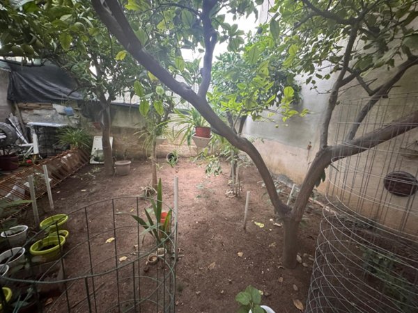 casa indipendente in vendita a Valderice