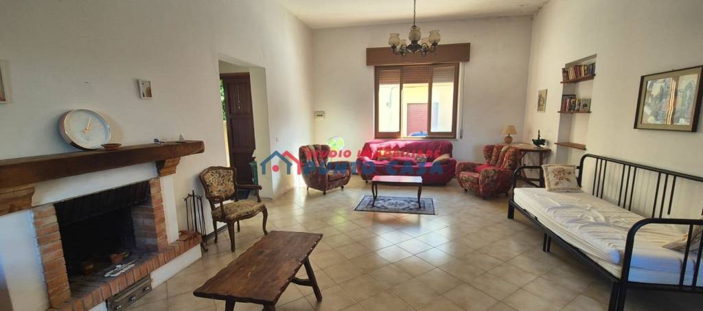 casa indipendente in vendita a Valderice