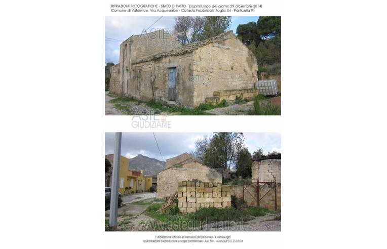 casa indipendente in vendita a Valderice in zona Crocevie