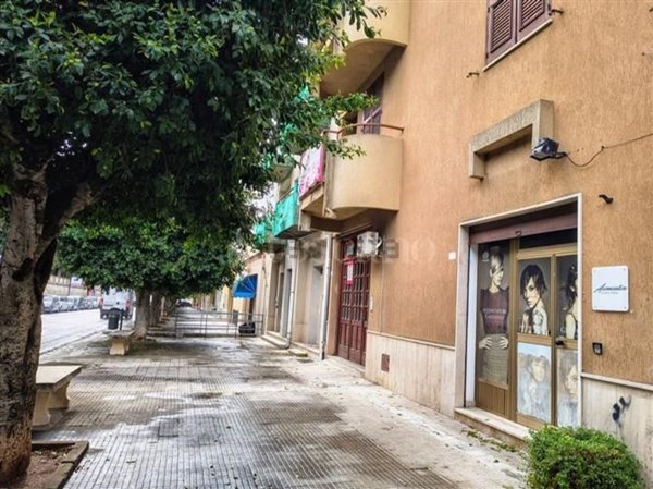 locale commerciale in vendita a Valderice