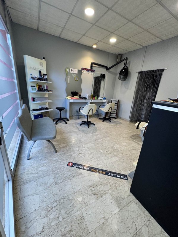 negozio in vendita a Valderice