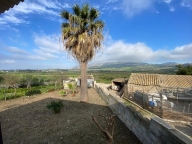 casa indipendente in vendita a Valderice in zona Lenzi