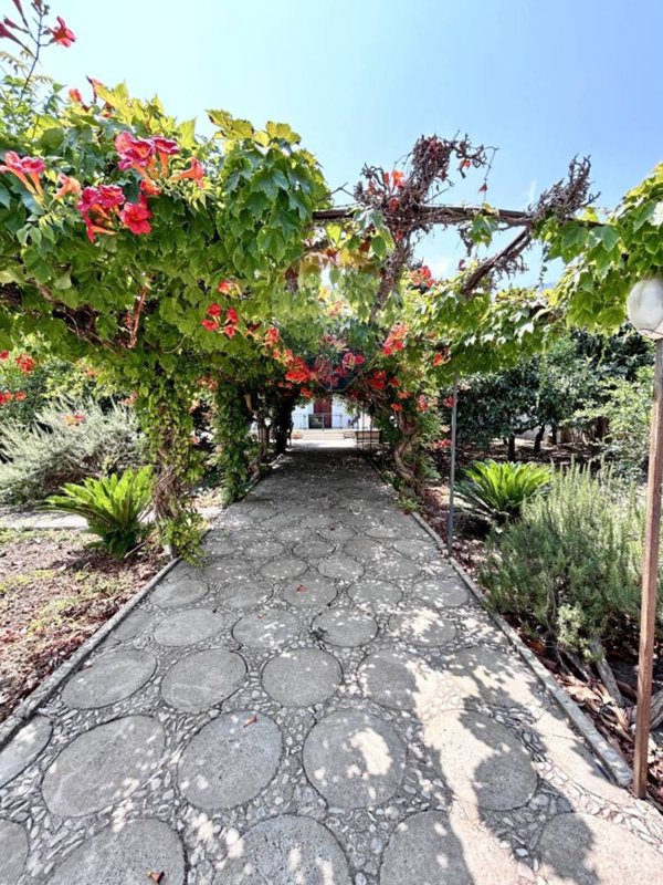 casa indipendente in vendita a Valderice in zona Sant'Andrea