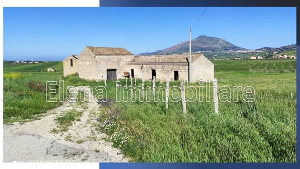 locale commerciale in vendita a Valderice