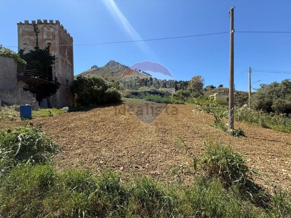 trivano in vendita a Valderice