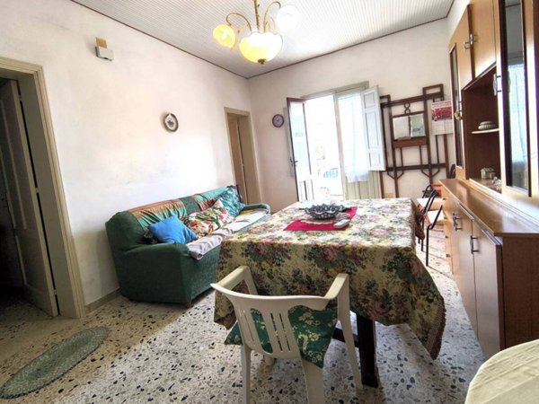 casa indipendente in vendita a Valderice in zona Crocevie
