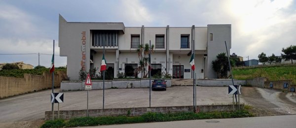 negozio in vendita a Valderice