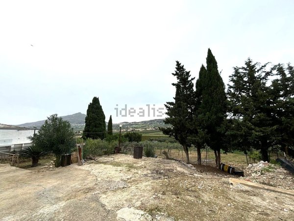 casa indipendente in vendita a Valderice in zona Crocci