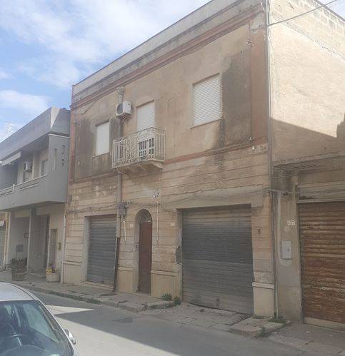 casa indipendente in vendita a Valderice