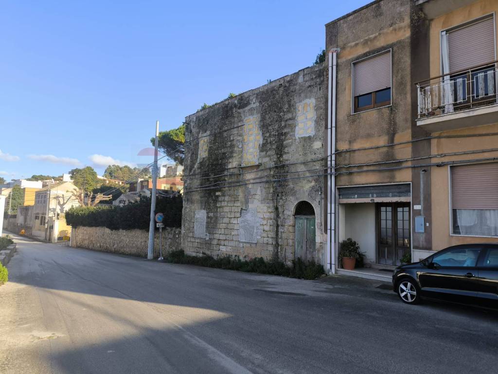 casa indipendente in vendita a Valderice