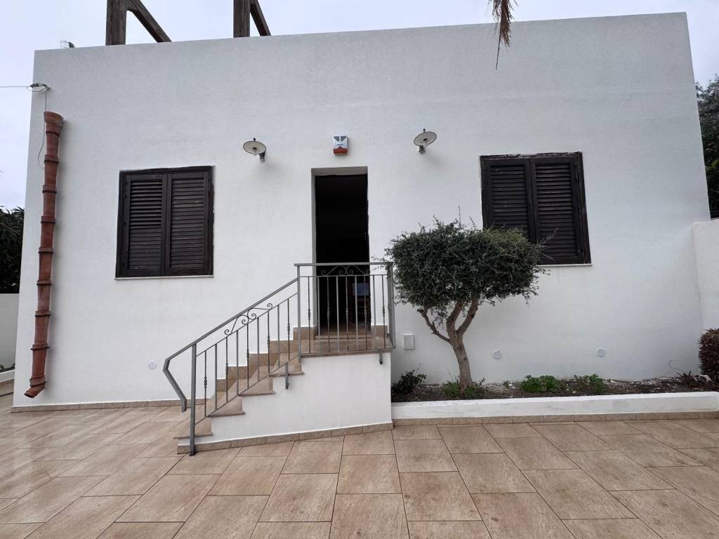 casa indipendente in vendita a Valderice