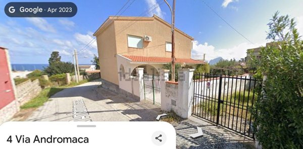 casa indipendente in vendita a Valderice