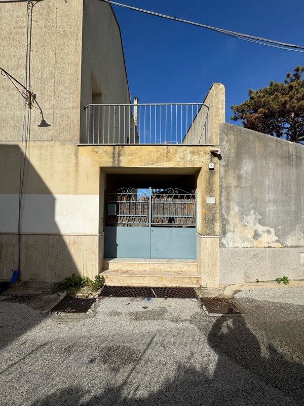 casa indipendente in vendita a Valderice