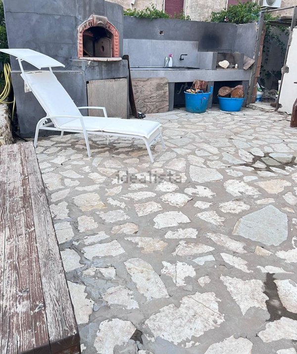 casa indipendente in vendita a Valderice in zona Chiesanuova