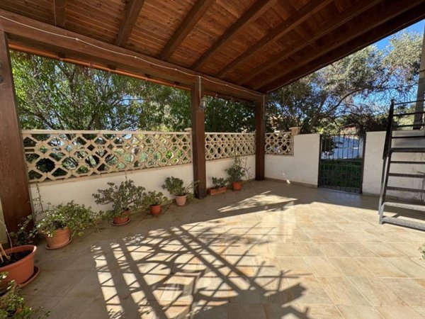 casa indipendente in vendita a Valderice