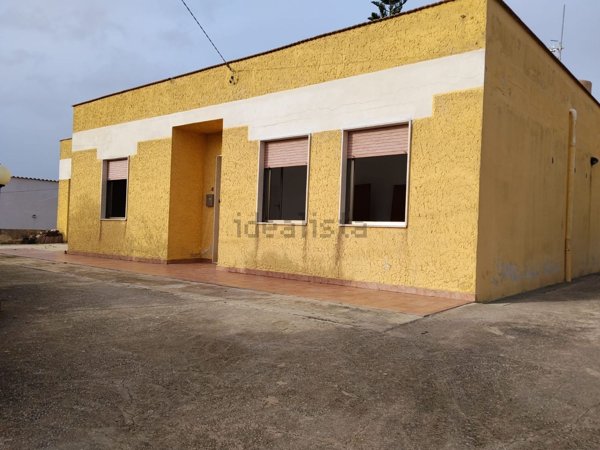 casa indipendente in vendita a Valderice in zona Chiesanuova