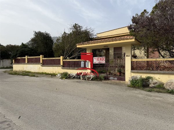 casa indipendente in vendita a Valderice in zona Sant'Andrea