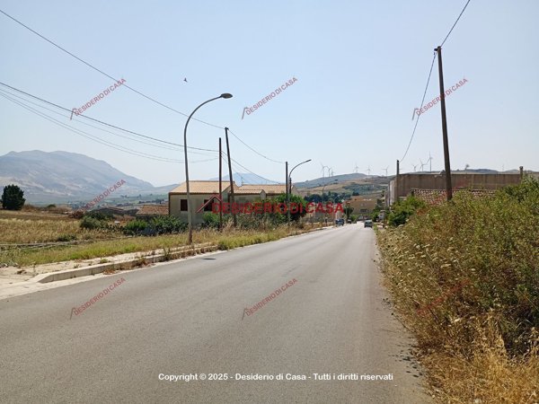 casa indipendente in vendita a Valderice