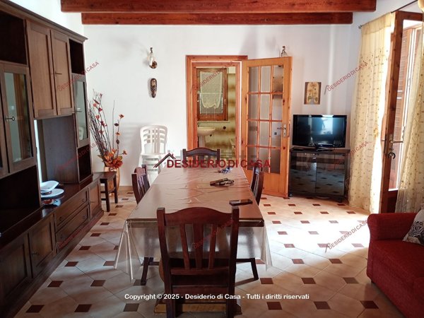 casa indipendente in vendita a Valderice