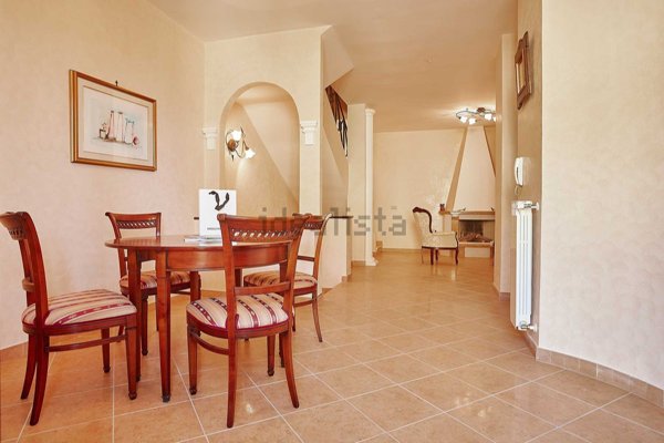 casa indipendente in vendita a Valderice