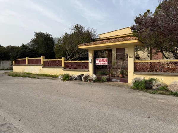 casa indipendente in vendita a Valderice in zona Sant'Andrea