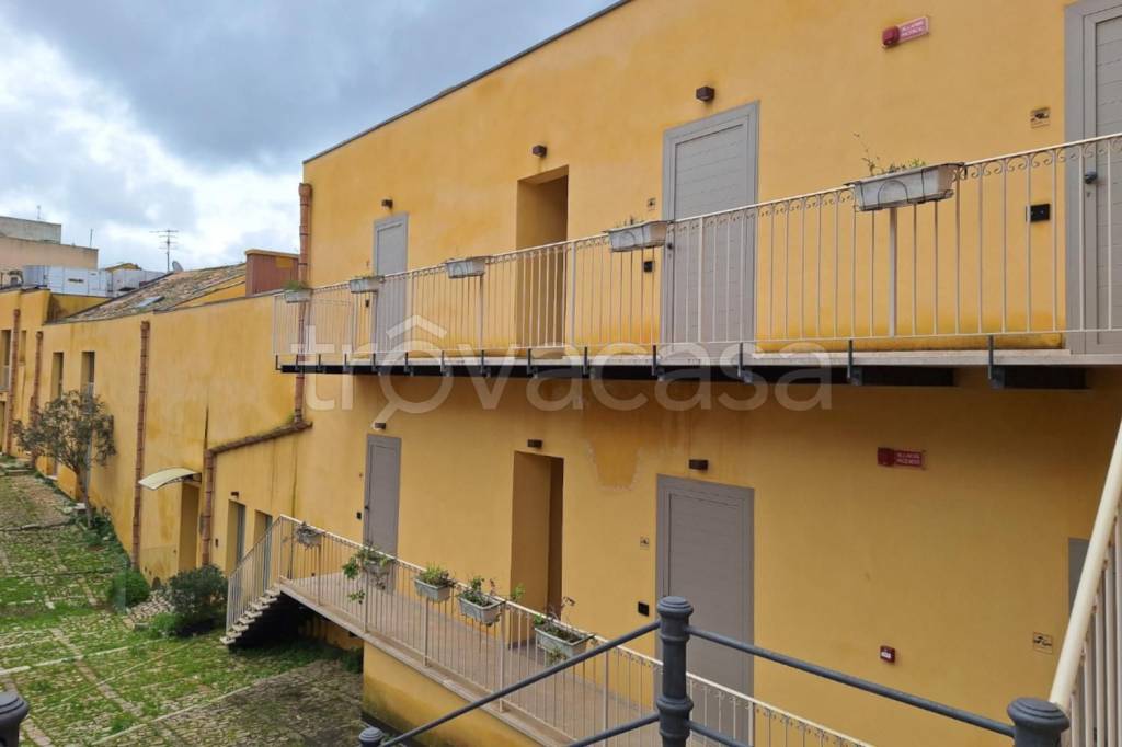 negozio in vendita a Valderice