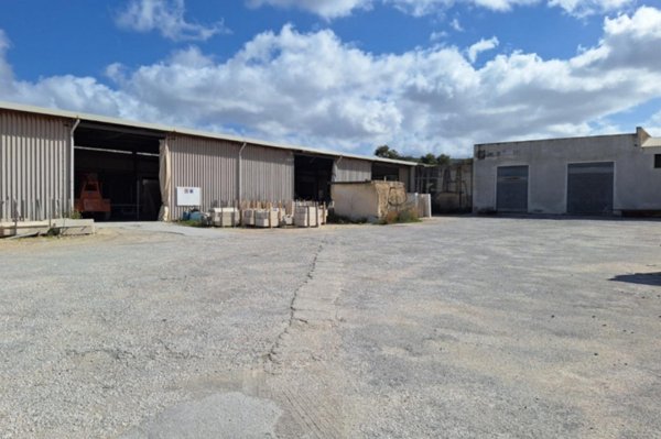 terreno edificabile in vendita a Valderice