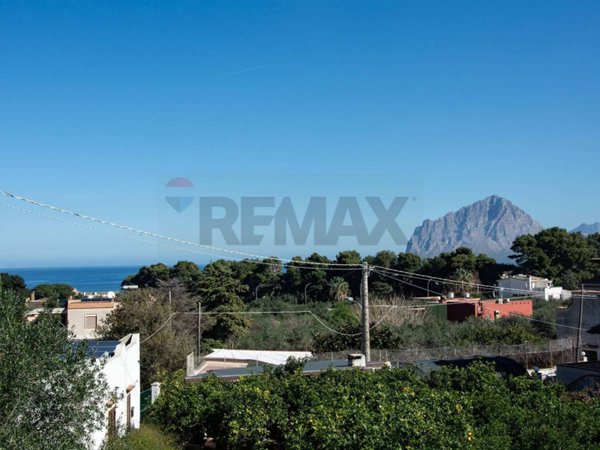 casa indipendente in vendita a Valderice in zona Sant'Andrea