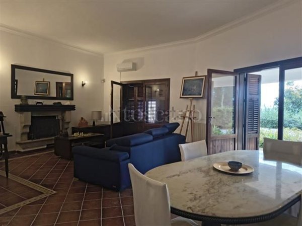 casa indipendente in vendita a Valderice