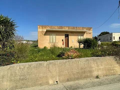 casa indipendente in vendita a Valderice