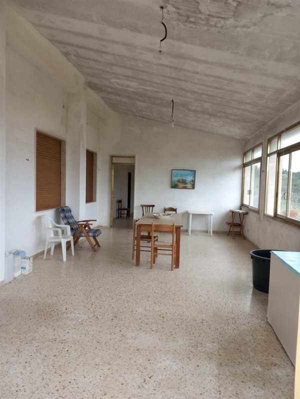 casa indipendente in vendita a Valderice