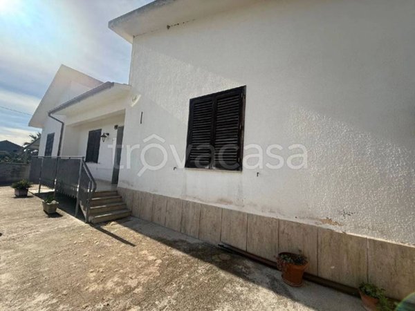 casa indipendente in vendita a Valderice in zona Crocci