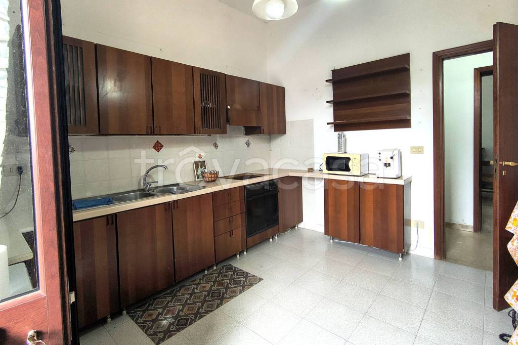 casa indipendente in vendita a Valderice in zona Crocevie