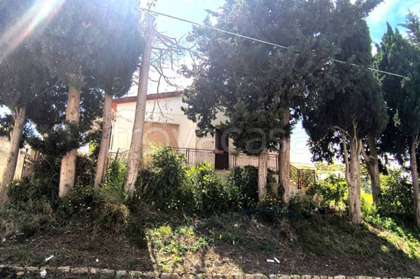 casa indipendente in vendita a Valderice in zona Crocevie