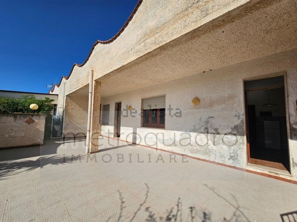 casa indipendente in vendita a Valderice in zona Chiesanuova