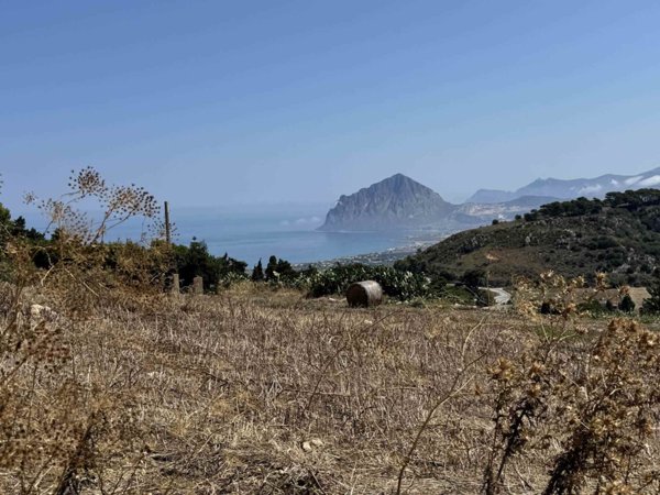terreno edificabile in vendita a Valderice