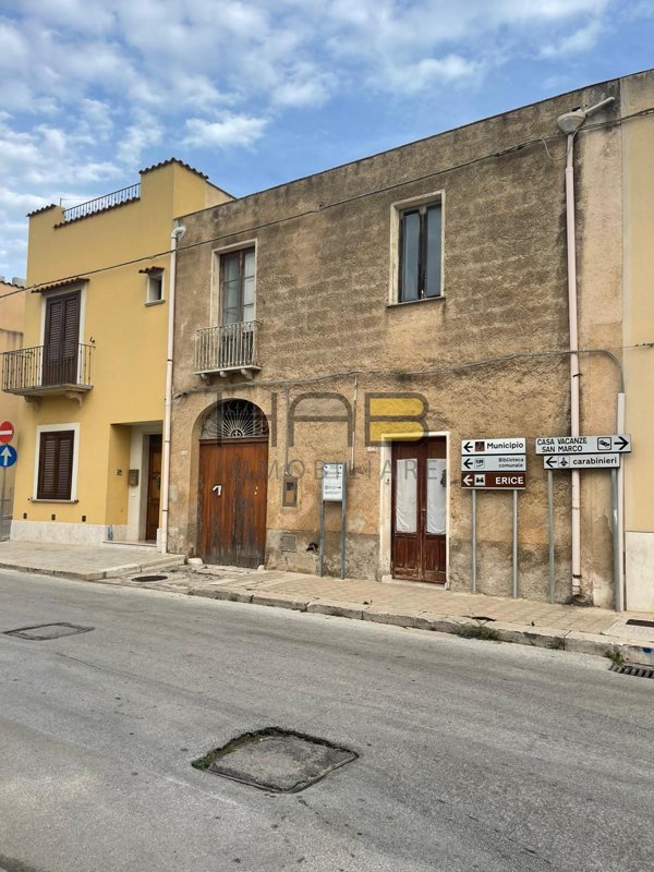 casa indipendente in vendita a Valderice
