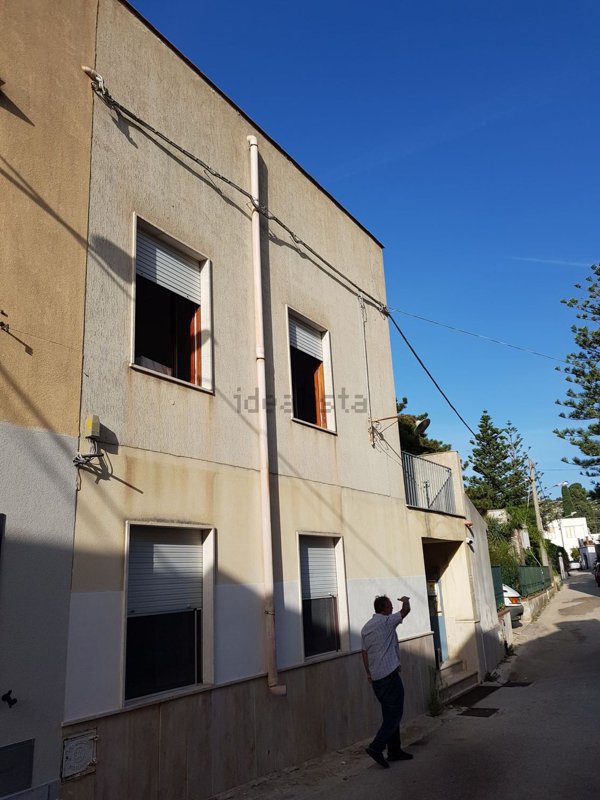 casa indipendente in vendita a Valderice