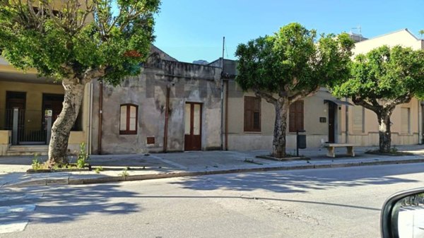casa indipendente in vendita a Valderice