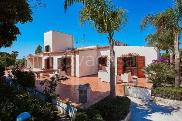 casa indipendente in vendita a Valderice in zona Lenzi