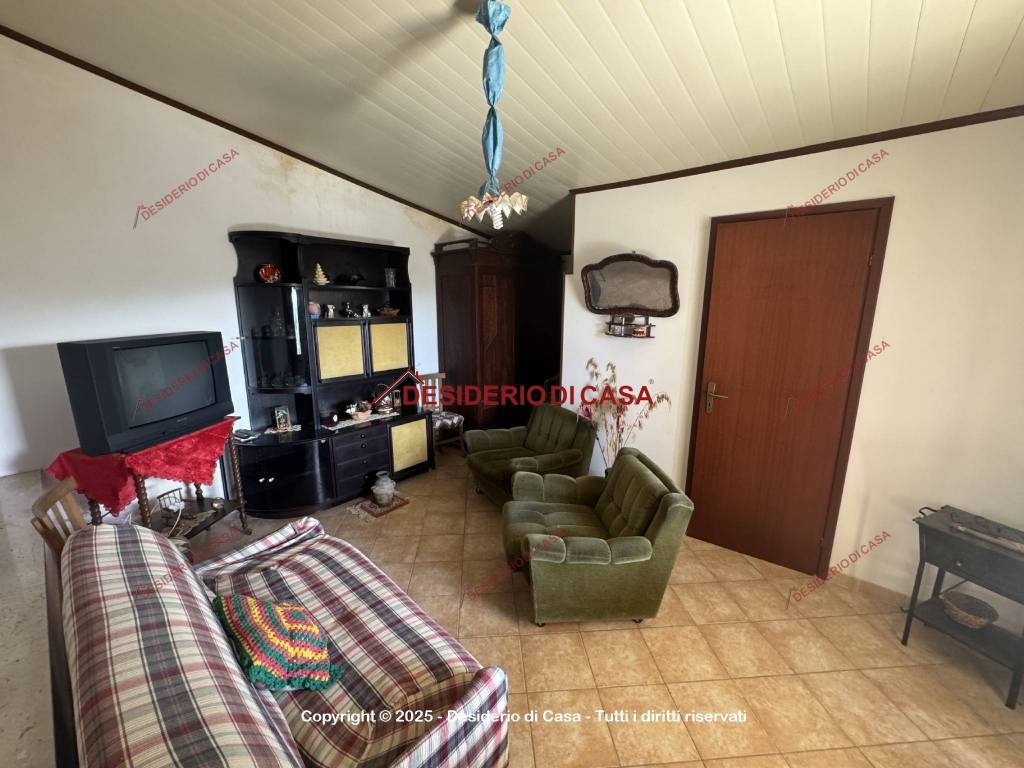 casa indipendente in vendita a Valderice in zona Crocci