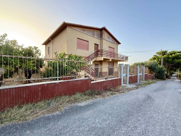 casa indipendente in vendita a Valderice in zona Sant'Andrea