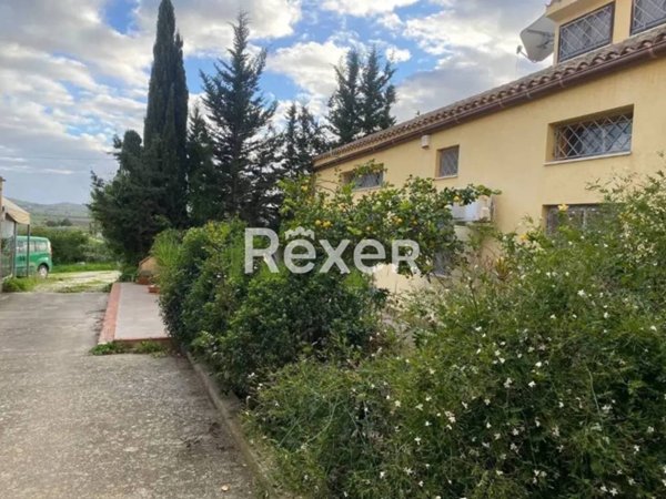 casa indipendente in vendita a Valderice