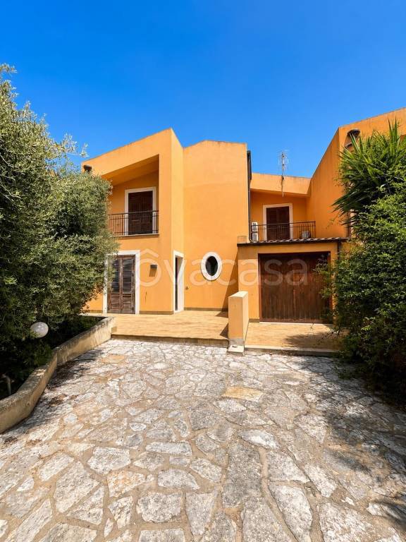 casa indipendente in vendita a Valderice in zona Sant'Andrea