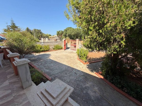 casa indipendente in vendita a Valderice in zona Sant'Andrea