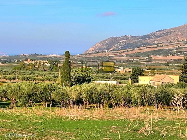 terreno in vendita a Valderice