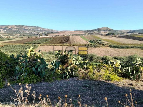 terreno in vendita a Valderice