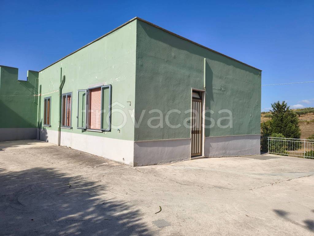casa indipendente in vendita a Valderice in zona Sant'Andrea