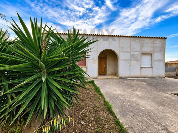 casa indipendente in vendita a Valderice in zona Sant'Andrea