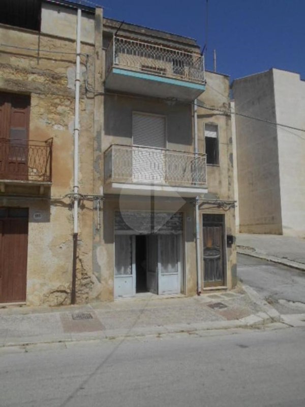 casa indipendente in vendita a Vita